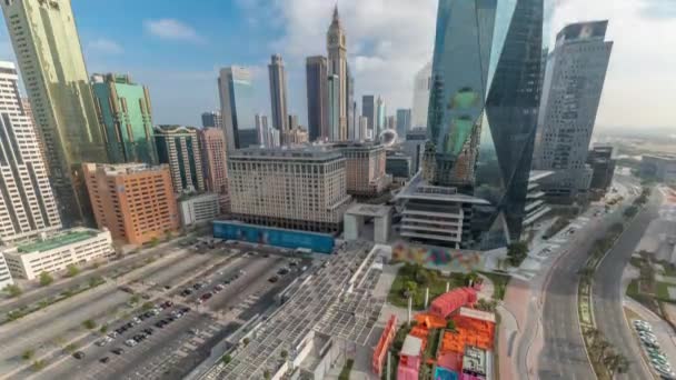 Dubai International Financial District antenowy timelapse. Panoramiczny widok na biurowce biznesowe i finansowe. — Wideo stockowe