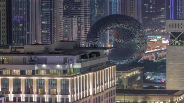 Museo Dubai de diseño exterior futuro timelapse noche aérea. — Vídeo de stock