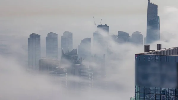 Nevoeiro Coberto Arranha Céus Jlt Distrito Aéreo Timelapse Vista Superior — Fotografia de Stock