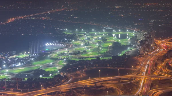 Luftaufnahme Des Golfplatzes Mit Grünem Rasen Und Seen Villen Und — Stockfoto