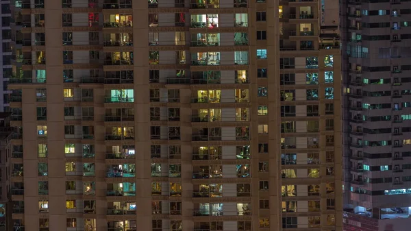 Ventanas Exterior Del Edificio Gran Altura Final Noche Con Luces —  Fotos de Stock