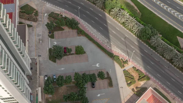 Dubai Lüks Konut Bölgesinde Hafif Araçlar Için Park Yeri Yukarıdan — Stok fotoğraf