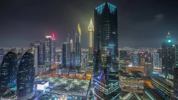 Panorama Pokazuje Futurystyczne Drapacze Chmur Centrum Biznesowym Dzielnicy Finansowej Dubaju — Zdjęcie stockowe
