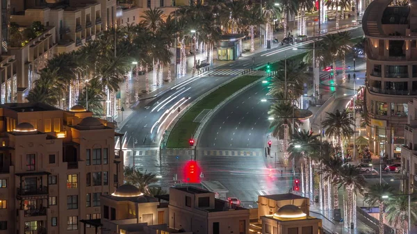 모하메드빈 라시드대로 Mohammed Bin Rashid Boulevard 시간대는 조명을 타워들 사이에서 — 스톡 사진