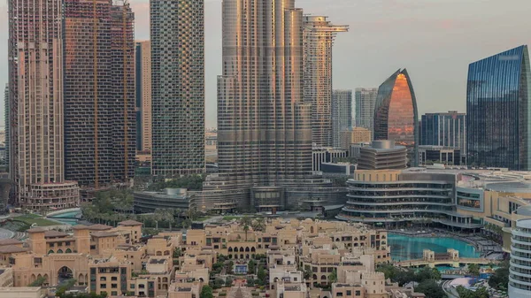 Ντουμπάι Downtown Πρωί Timelapse Ήλιο Αντανακλάται Από Ψηλότερο Ουρανοξύστη Και — Φωτογραφία Αρχείου