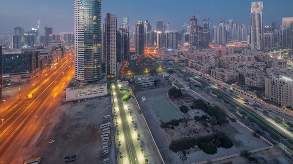 Бизнес Бухта Дубая Возвышается Над Воздушной Ночью День Переходный Временной — стоковое фото