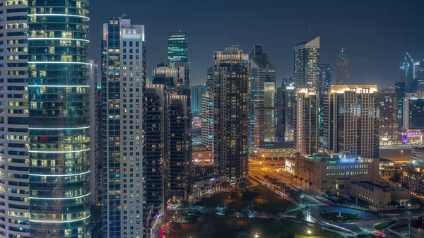 Dubajský Obchodní Prostor Věží Letecké Noci Střešní Pohled Některé Mrakodrapy — Stock fotografie