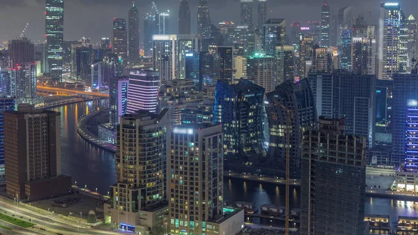 Skyline Nowoczesną Architekturą Dubaju Business Bay Oświetlone Wieże Nocy Timelapse — Zdjęcie stockowe