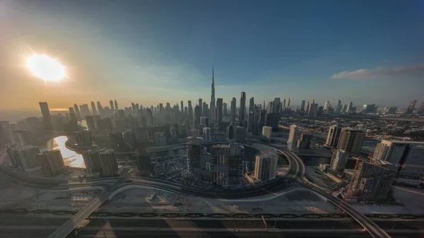 Puesta Sol Sobre Horizonte Panorámico Dubai Con Bahía Negocios Timelapse — Foto de Stock