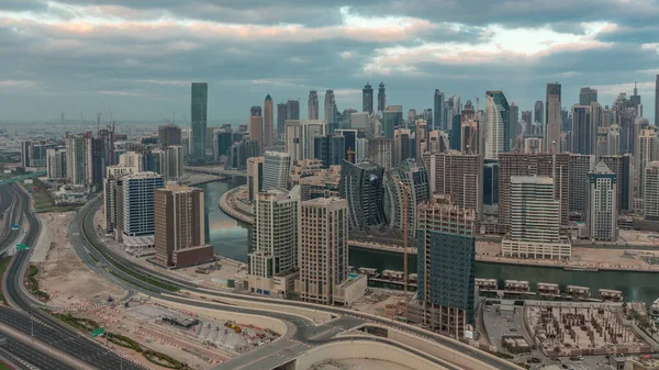 Skyline Com Arquitetura Moderna Dubai Torres Baía Negócios Manhã Timelapse — Fotografia de Stock
