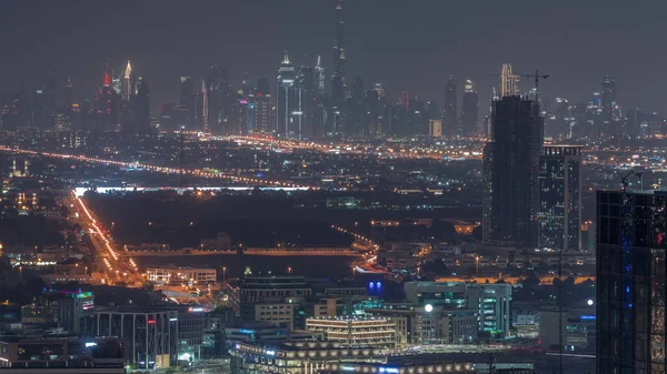 Дубай Даунтаун Фінансовим Районним Горизонтом Хмарочосів Високими Повітряними Ліхтарями Вежі — стокове фото