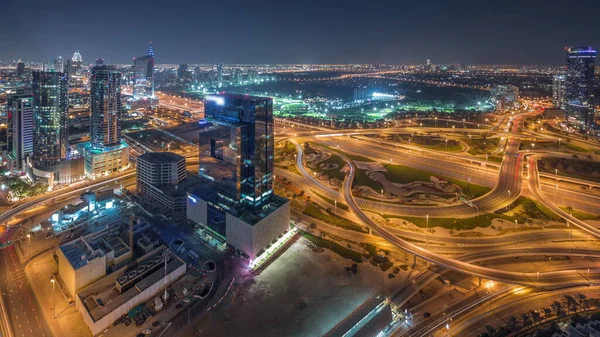 Media City Bölgesinin Karayolu Kavşağının Tüm Gece Boyunca Dubai Marinasından — Stok fotoğraf