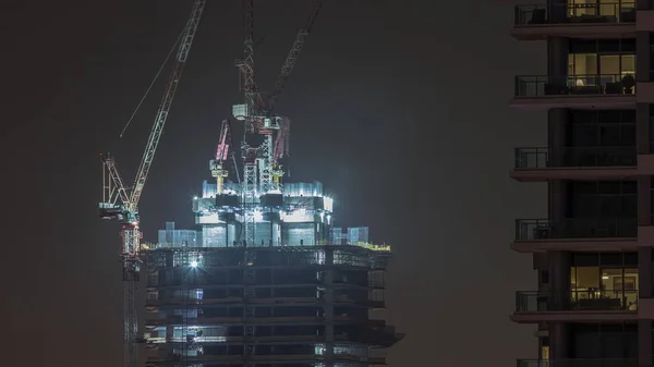 Строящийся Небоскреб Кранами Железным Каркасом Ночного Видения Строительство Новой Многоэтажной — стоковое фото