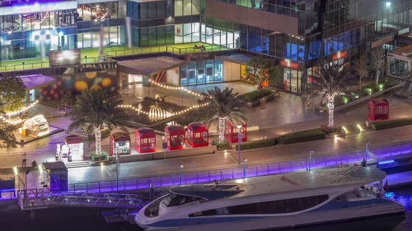 Dubai Marina Beleuchtete Promenade Wasser Entlang Kanal Mit Wassertransport Station — Stockfoto