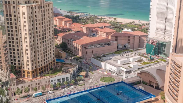 Playa Jbr Con Arena Dorada Cerca Del Timelapse Aéreo Costero —  Fotos de Stock