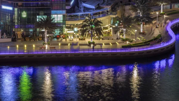 Vista Aérea Sobre Dubai Marina Iluminado Rascacielos Palmeras Timelapse Noche —  Fotos de Stock