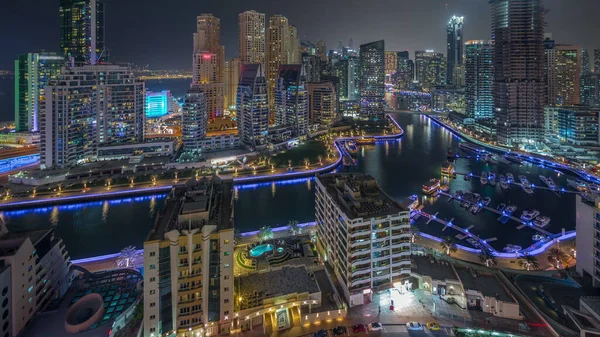 Dubai Marina Mit Mehreren Booten Und Yachten Die Hafenpanorama Geparkt — Stockfoto