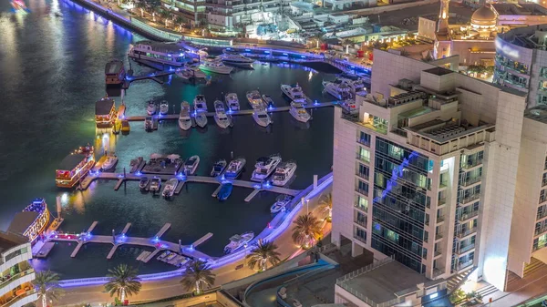 Muitos Iates Barcos Estão Estacionados Timelapse Noite Aérea Porto Dubai — Fotografia de Stock