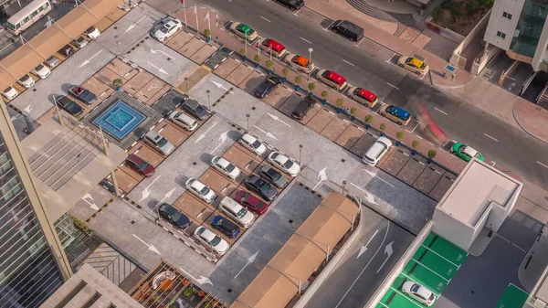 Vista Aérea Carro Lotado Estacionamento Perto Edifícios Apartamentos Timelapse Manhã — Fotografia de Stock