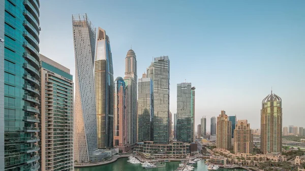 Dubajský Přístav Nejvyšší Mrakodrapy Jachty Přístavu Letecký Den Noc Přechod — Stock fotografie
