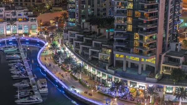 Promenade Bord Eau Avec Palmiers Nombreux Restaurants Dubai Marina Timelapse — Photo