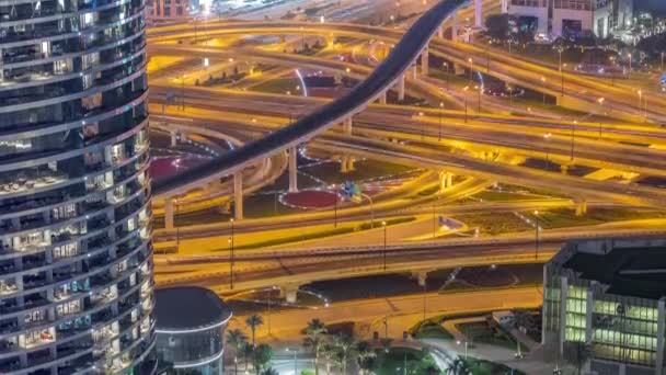 Autobahnkreuz und Überführung von Dubai Downtown im Zeitraffer aus der Luft. — Stockvideo