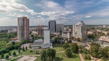 Kharkiv şehir panoraması tüm gün yukarıdan izleniyor. Ukrayna.