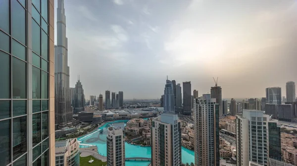 Dubai Centrum Soluppgången Med Fontäner Och Modern Futuristisk Arkitektur Antenn — Stockfoto