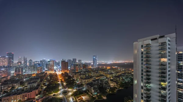 Небоскрёбы Районе Barsha Heights Малоэтажные Здания Зеленом Районе Антенны Течение — стоковое фото