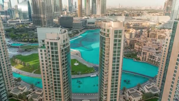 Dubai Downtown paisagem urbana com arranha-céus mais altos em torno da cronologia aérea. — Vídeo de Stock