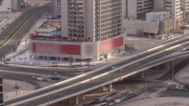 Dubai 'deki Business Bay' de yol kavşağı ve gökdelenler Hava Zaman Çizelgesi, Birleşik Arap Emirlikleri