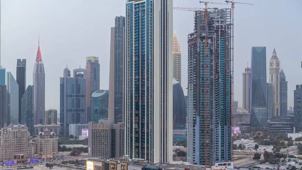 Rad Höga Byggnader Runt Sheikh Zayed Road Och Difc Distrikt — Stockfoto
