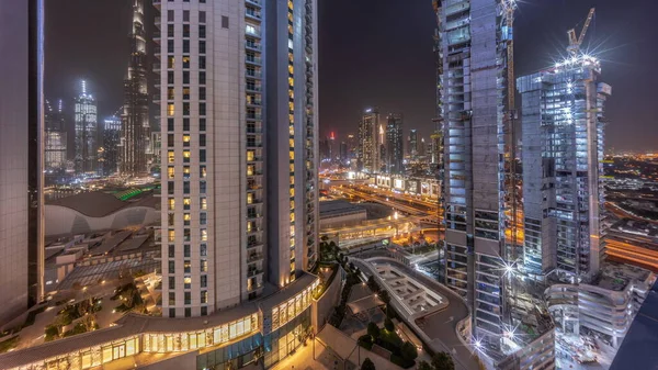 Самые Высокие Небоскребы Центре Дубая Расположенные Бульварной Улице Рядом Торговым — стоковое фото