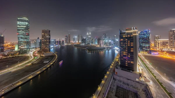 Dubai Körfezi Ndeki Gökdelenlerin Şehir Manzarası Kanalları Gece Panoramik Zaman — Stok fotoğraf