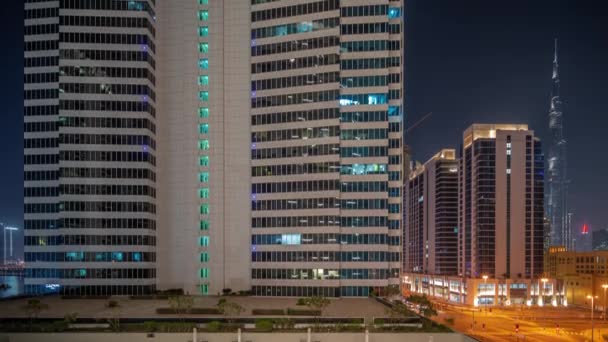 Panoramiczny widok na Dubaj centrum drapacze chmur noc timelapse. — Wideo stockowe