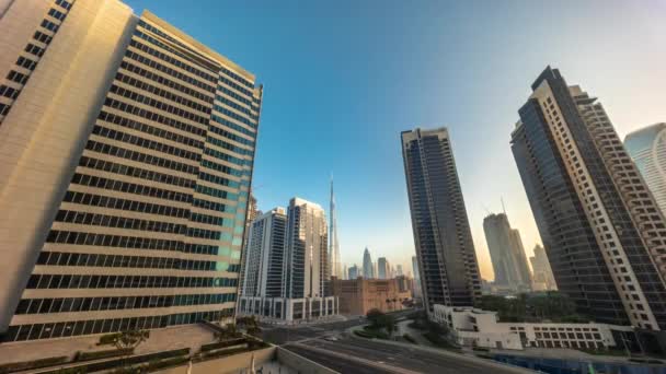 Vista panorâmica aérea para o centro de Dubai e diferentes arranha-céus timelapse. — Vídeo de Stock