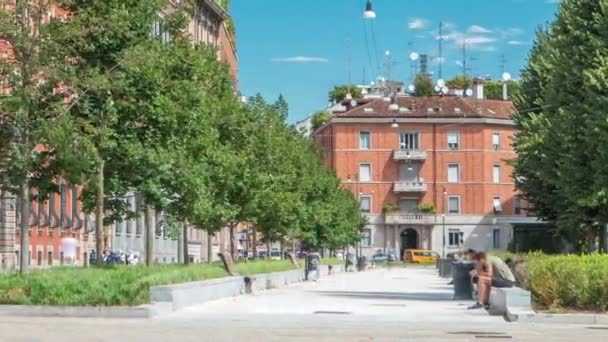 Vue Piazza Ambrogio timelapse avec des bâtiments historiques. — Video