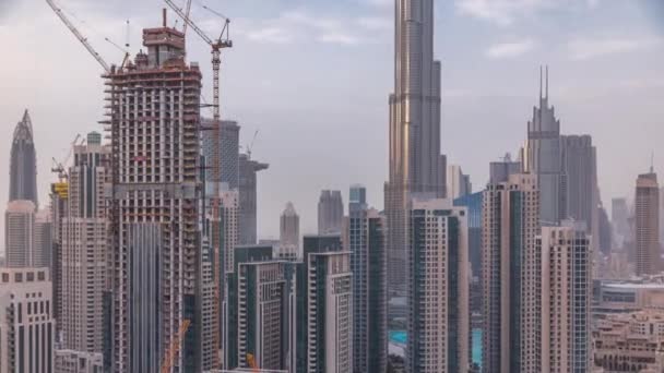 Downtown Dubai skyline z recidential wieże timelapse, widok z dachu. — Wideo stockowe