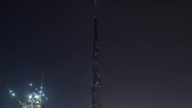 Uluslararası Dubai Kongre ve Sergi Sarayı, Lightup ışık gösterisi hava timelapse ile şehir merkezindeki cityscape Dubai
