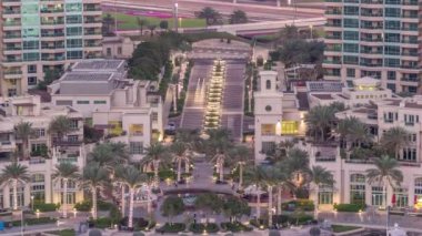 Dubai Yat Limanı çeşme aeral gün gece timelapse, bağlantı noktası ile lüks yatlar ve Yat Limanı mesire