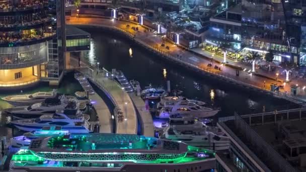 Nächtliche beleuchtung der dubai marina antenne zeitlupe, uae. — Stockvideo