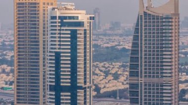 İnanılmaz renkli dubai marina manzarası günbatımı timelapse sırasında