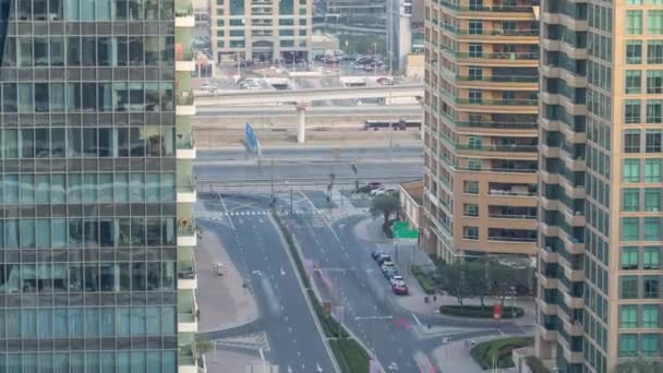 Καταπληκτικό Ντουμπάι Μαρίνα το πολύχρωμο ορίζοντα κατά τη διάρκεια του ηλιοβασιλέματος timelapse — Αρχείο Βίντεο