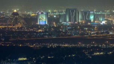 Deira bölgesinde Havaalanı timelapse ile havadan görünümü