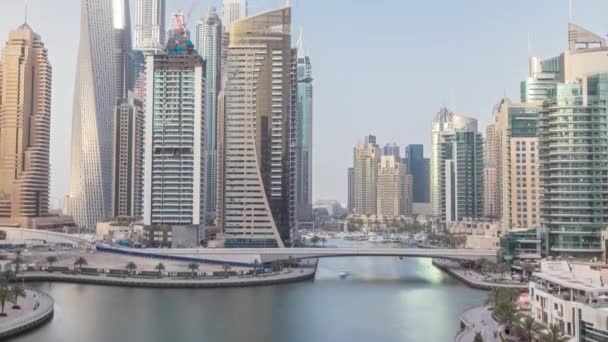 Increíble colorido horizonte dubai marina durante la puesta del sol timelapse — Vídeos de Stock