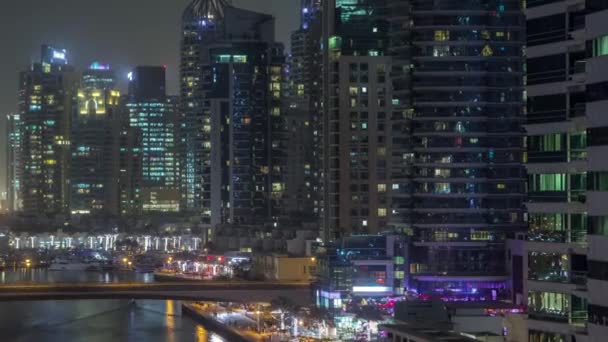 Dubai Yat limanı manzarası, gece timelapse üzerinde su kanalı. — Stok video