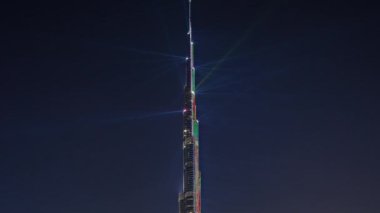 Uluslararası Dubai Kongre ve Sergi Sarayı, Lightup ışık gösterisi hava timelapse ile şehir merkezindeki cityscape Dubai
