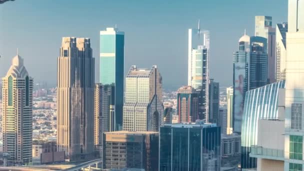 Parlak sarı günbatımı ışık akşam timelapse downtown Dubai'de — Stok video