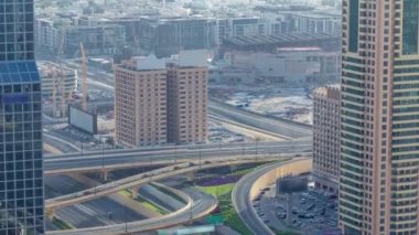 Sheikh Zayed karayolu hava timelapse üzerinde yoğun bir kavşak trafik