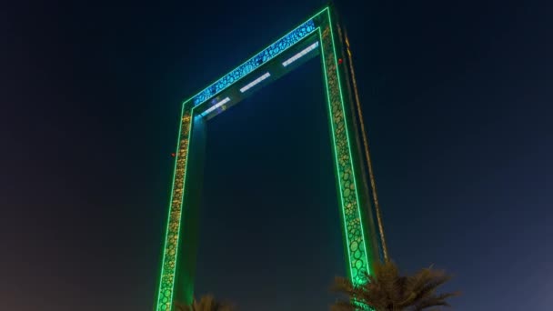 Dubai Frame gebouw in nacht timelapse, nieuwe attractie van de Verenigde Arabische Emiraten. — Stockvideo